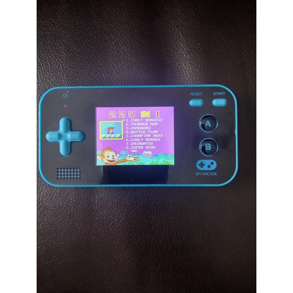 DreamGear My Arcade Gamer V Portable Hand Held System 220 Games in 1 Works!